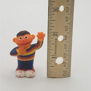 Vintage Muppets Inc CBS Ernie 2" Plastic Figure Made In Hong Kong